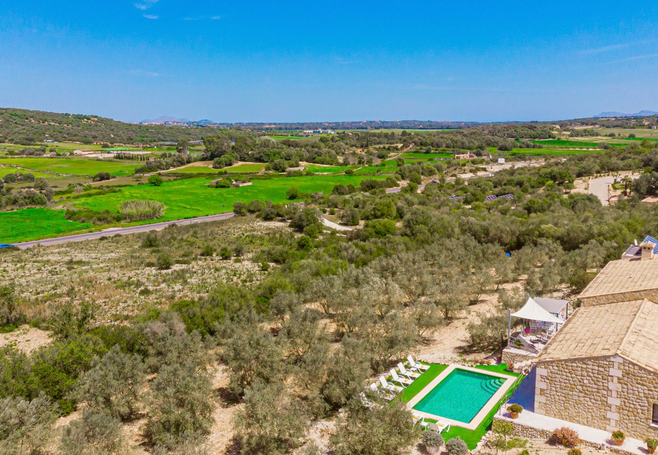 Finca en Sineu - CALUIX Finca para 8 , sol y relax en la naturaleza in Mallorca