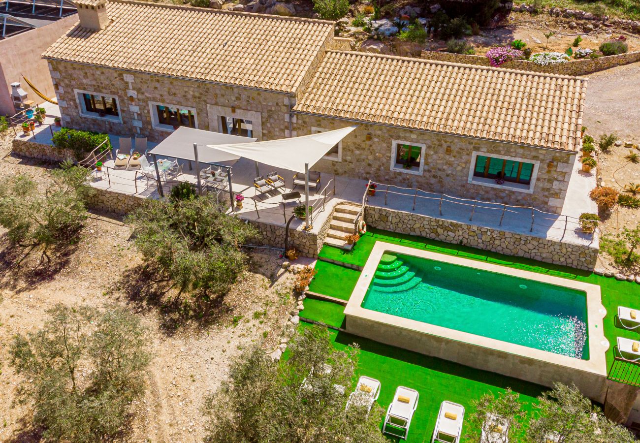 Finca en Sineu - CALUIX Finca para 8 , sol y relax en la naturaleza in Mallorca