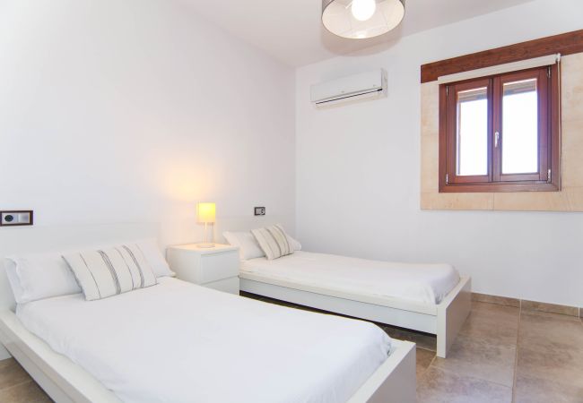 Finca en Sa Pobla - 140 Villa Son Ferragut VT/2073  by Mallorca Charm Finca en Sa Pobla - 140 Villa Son Ferragut VT/2073  by Mallorca Charm