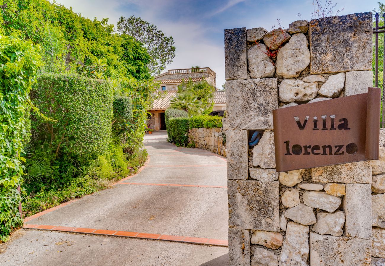 Villa en Alcúdia - LORENZO Finca para 9 con piscina a 4,5 km a la playa