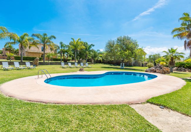 Finca en Santa Margarida - SON PEROT Finca para 9 con piscina 