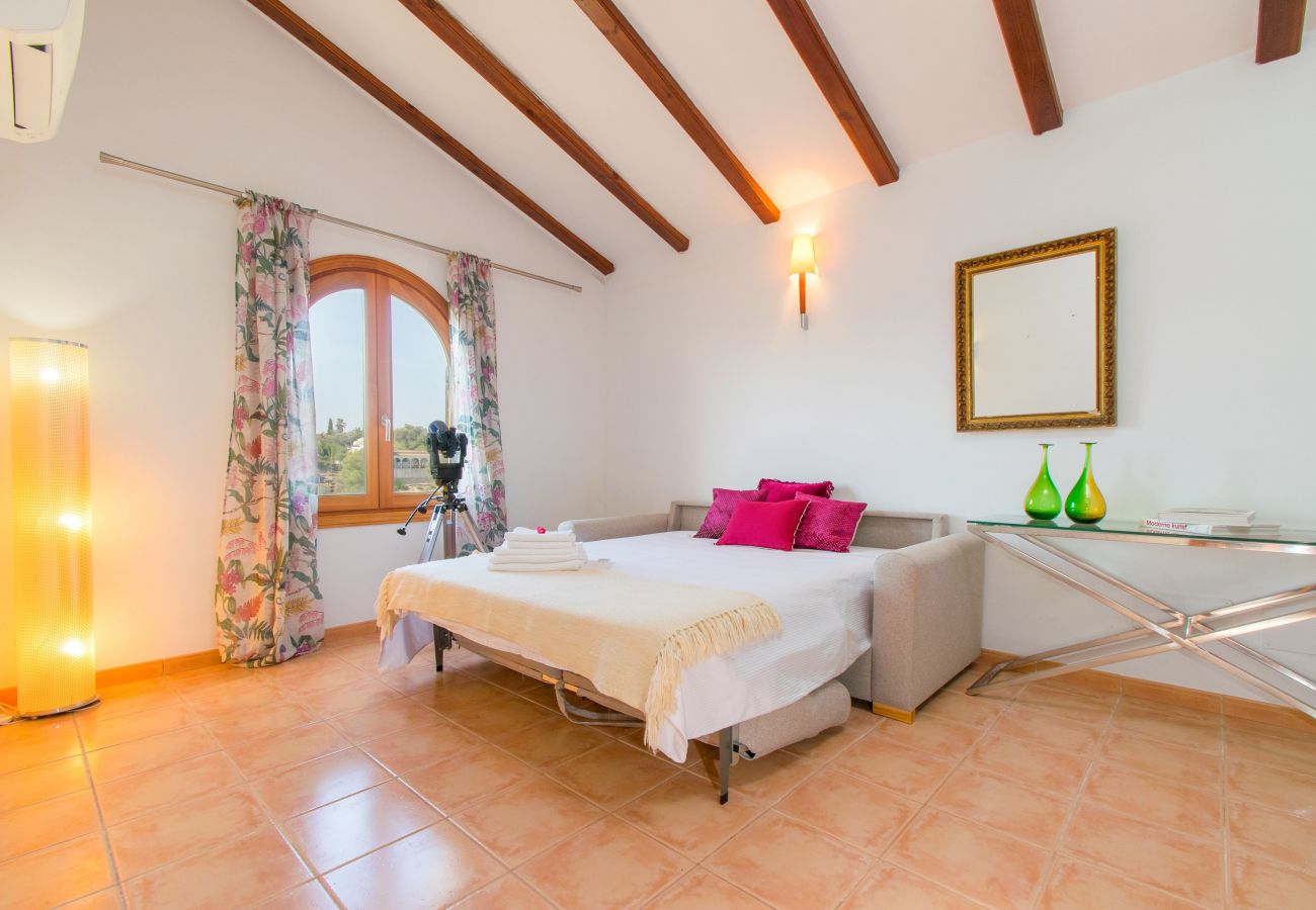 Casa adosada en Cala Romantica - Casa Alegria 4+2 Casa a 350m de Cala Romantica para 4+2 personas