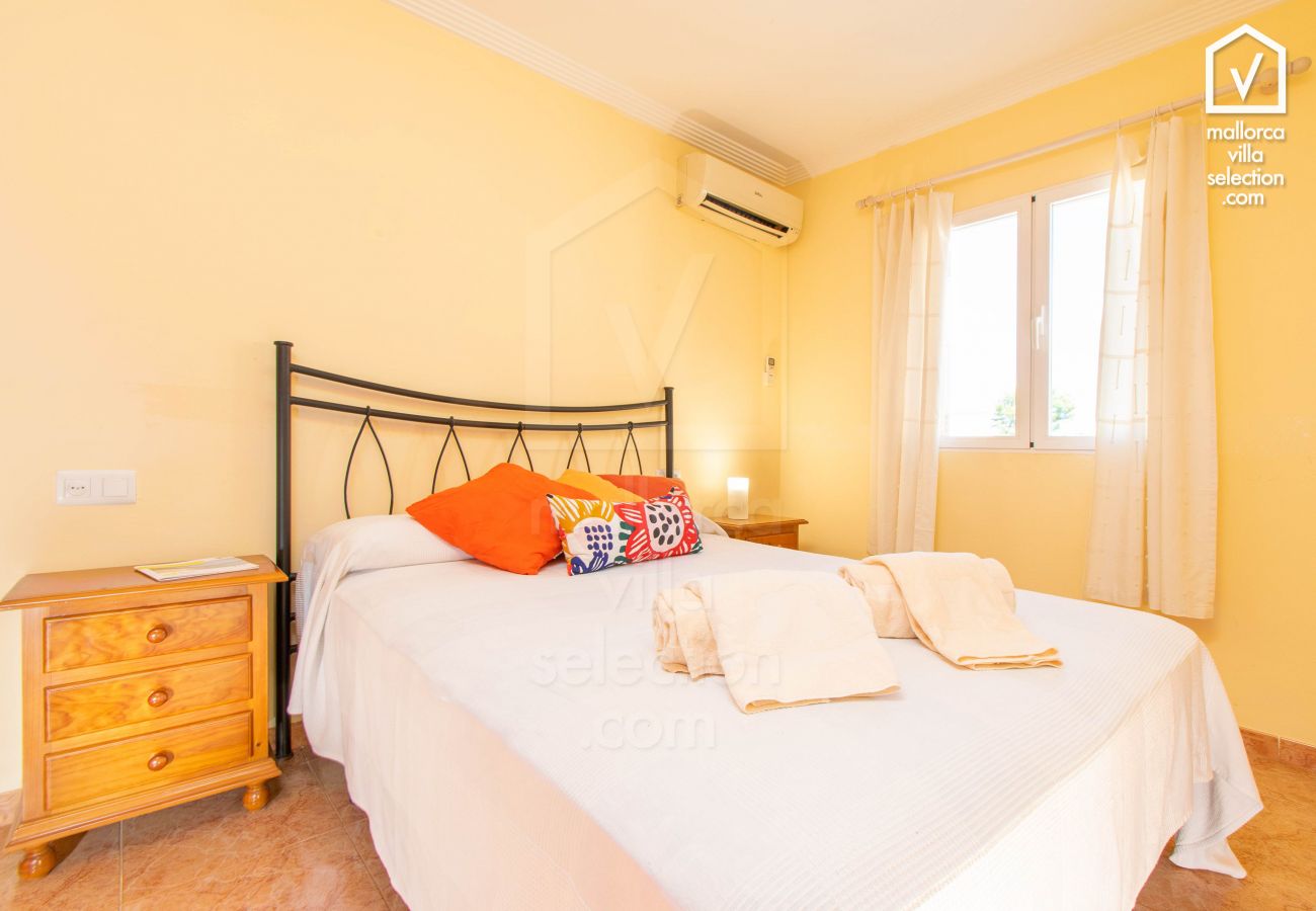 Casa adosada en Alcúdia - Maristany en Alcudia para 6 a 350m de la playa AC, Wi Fi