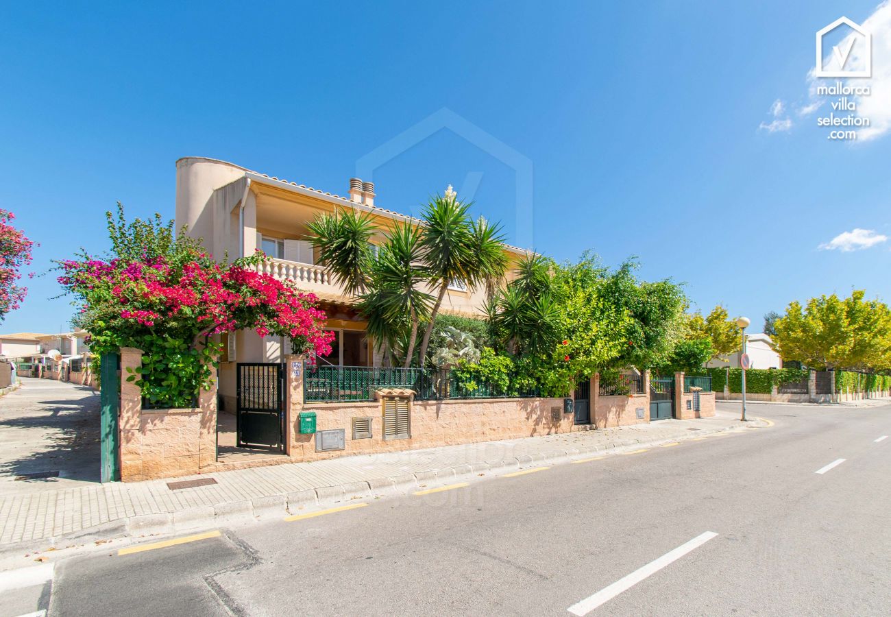 Casa adosada en Alcúdia - Maristany en Alcudia para 6 a 350m de la playa AC, Wi Fi
