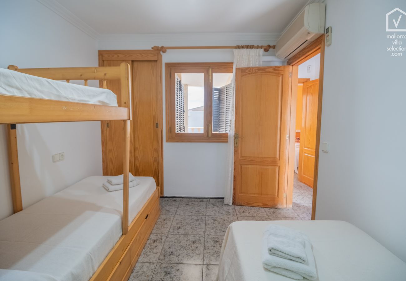 Casa en Alcúdia - Ses Gavines para 6 en Alcudia a 350 de la playa con piscina