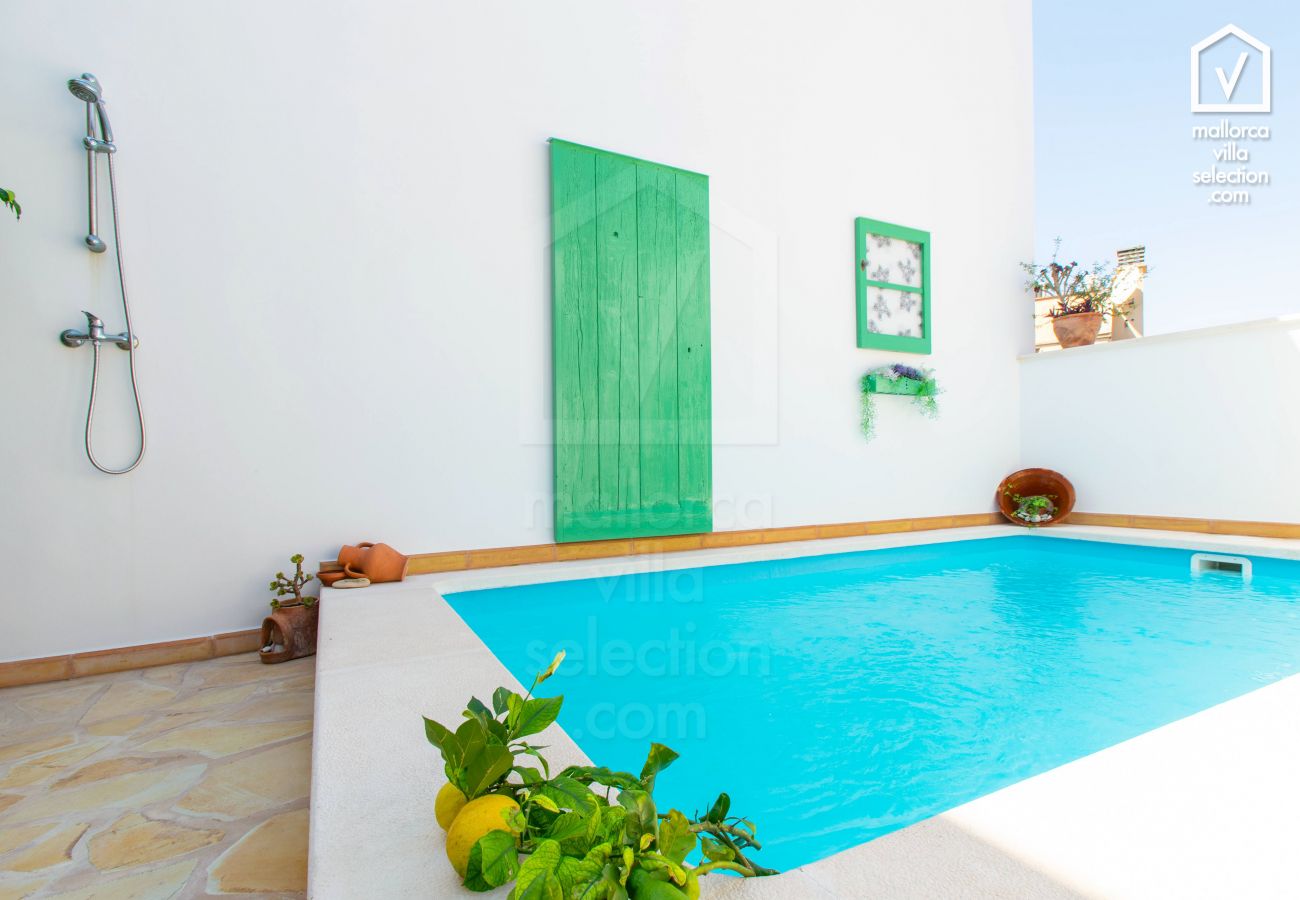 Casa adosada en Santa Margalida - Cantino tipica casa Mallorquina para 4 en Santa Margalida con piscina