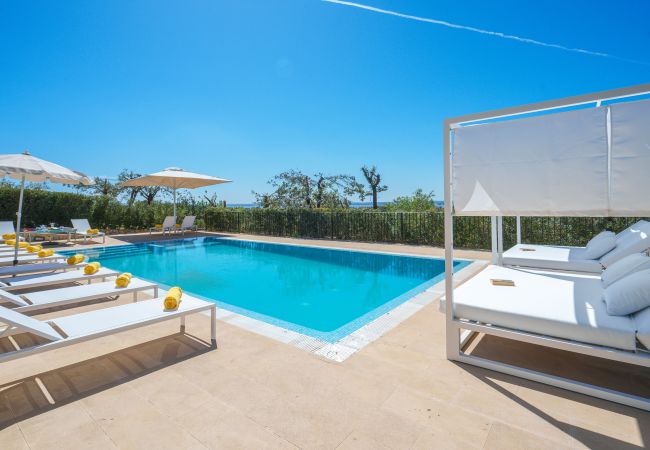Villa en Alcúdia - Villa Salou para 12 con piscina en Alcudia