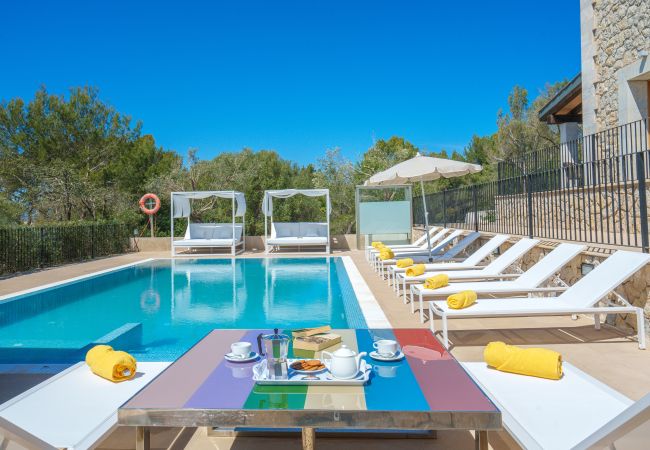 Villa en Alcúdia - Villa Salou para 12 con piscina en Alcudia