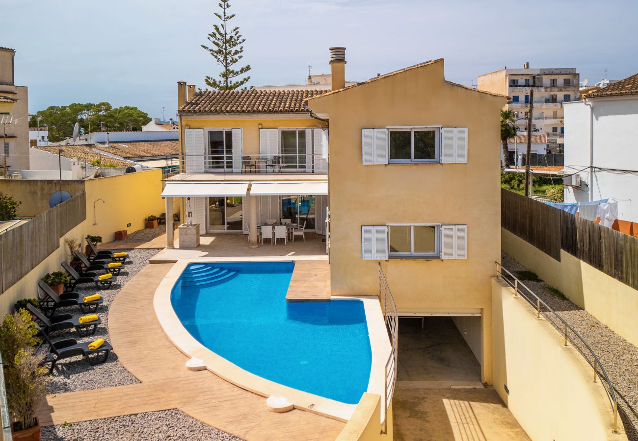 Casa en Alcúdia - CAN CURT para 9 con piscina en Alcudia cerca de la playa