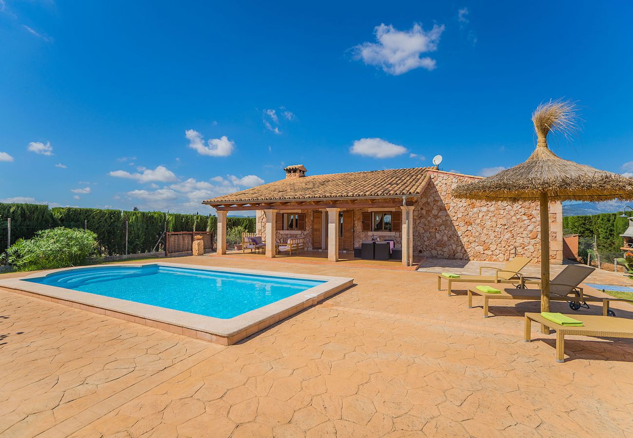 Villa en Sencelles - GRAU PETIT Villa de piedra natural con piscina y Wi-Fi 