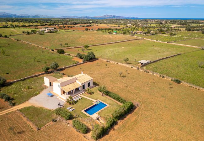 Villa en Son Serra de Marina - Can Aina Finca en la naturaleza para 6 con piscina, ping pong, BBQ, Wi Fi