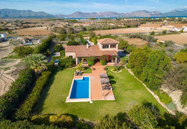 Villa en Alcúdia - Can Torretes Alcudia para 8 con piscina a poco metros del pueblo 