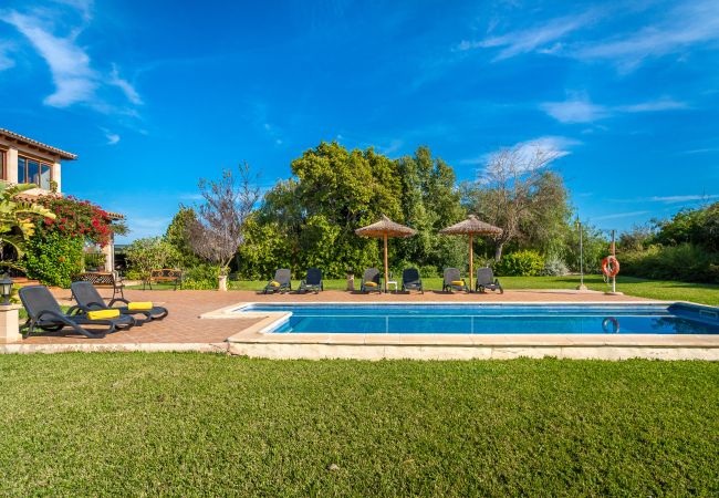 Villa en Alcúdia - Can Torretes Alcudia para 8 con piscina a poco metros del pueblo 