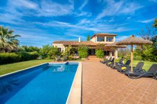 Finca Can Torretes en alcudia con piscina 