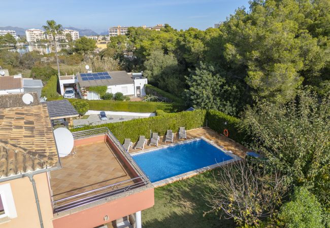 Chalet en Puerto de Alcudia - Casa Massanet para 8 con piscina cerca de la playa y todas comodidades