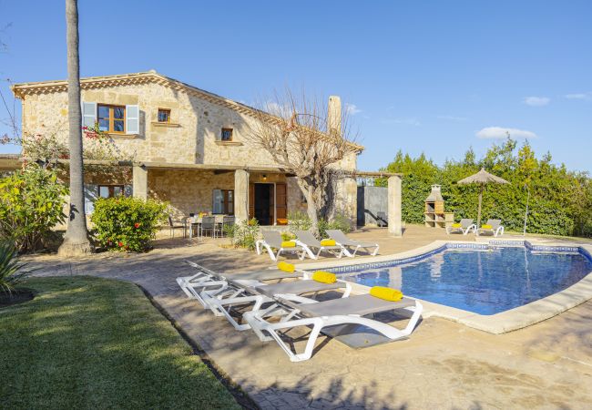 Villa en Alcúdia - Finca Can Soler 2 para 8 con piscina, bbq, wi fi gratis