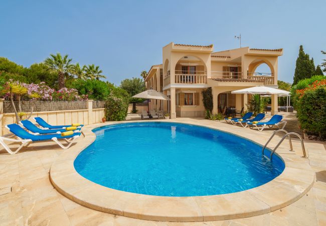  en Sant Llorenç Des Cardassar - Casa Murtons para 8 a 350m del mar con piscina