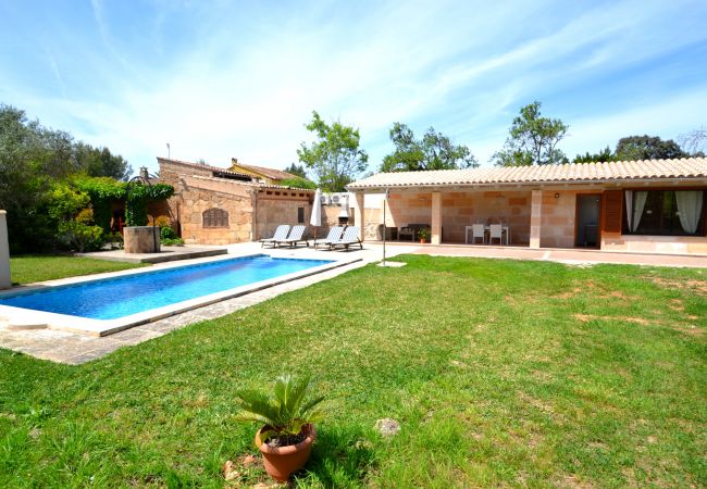  in Alcúdia - Els Olivers 138 rustikale Finca mit privatem Pool, Klimaanlage, Terrasse und Grill