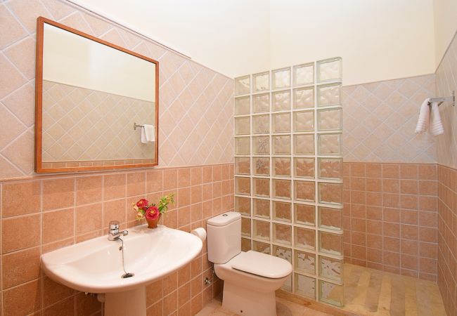 Ferienhaus in Llubi - 152 Villa Tofollubí TI/63 by Mallorca Charme Ferienhaus in Llubi - 152 Villa Tofollubí TI/63 by Mallorca Charme