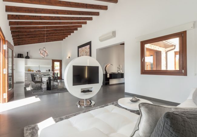 Finca in Llubi - 156 Villa Son Calet ETV/5579 by Mallorca Charme Finca in Llubi - 156 Villa Son Calet ETV/5579 by Mallorca Charme