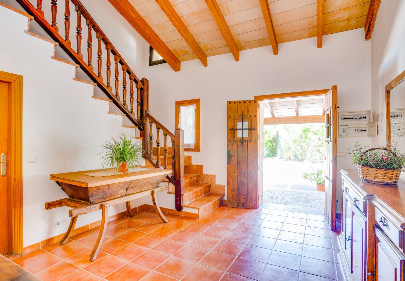 Villa in Alcudia - LORENZO Finca für 9 mit pool nur 4,5 km zum Meer