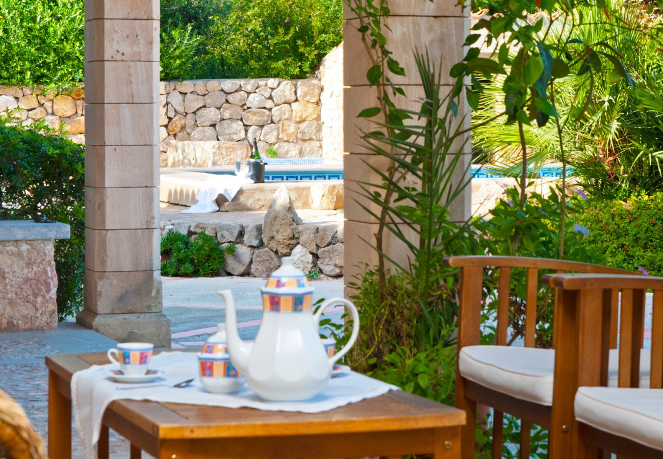Villa in Alcudia - LORENZO Finca für 9 mit pool nur 4,5 km zum Meer