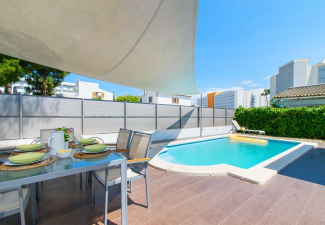 Villa in Alcúdia - Villa NICO Haus für 6 mit Pool nur 500 Meter vom Strand Alcudia entfernt