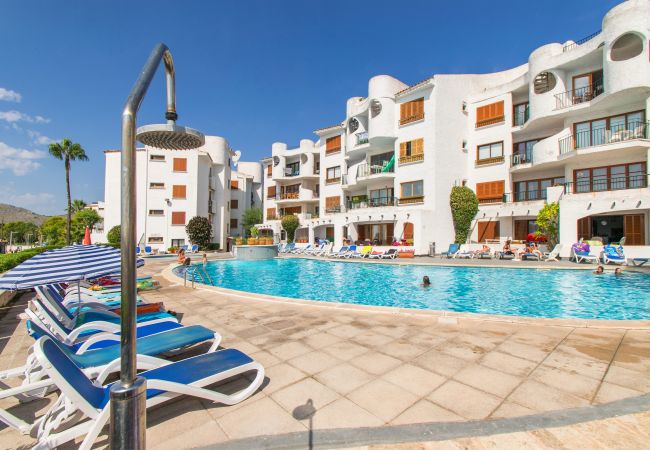 Ferienwohnung in Alcudia - CARABELA BEACH für 4 mit Pool nur 10 m vom Strand