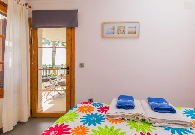 Ferienwohnung in Alcudia - CARABELA BEACH für 4 mit Pool nur 10 m vom Strand