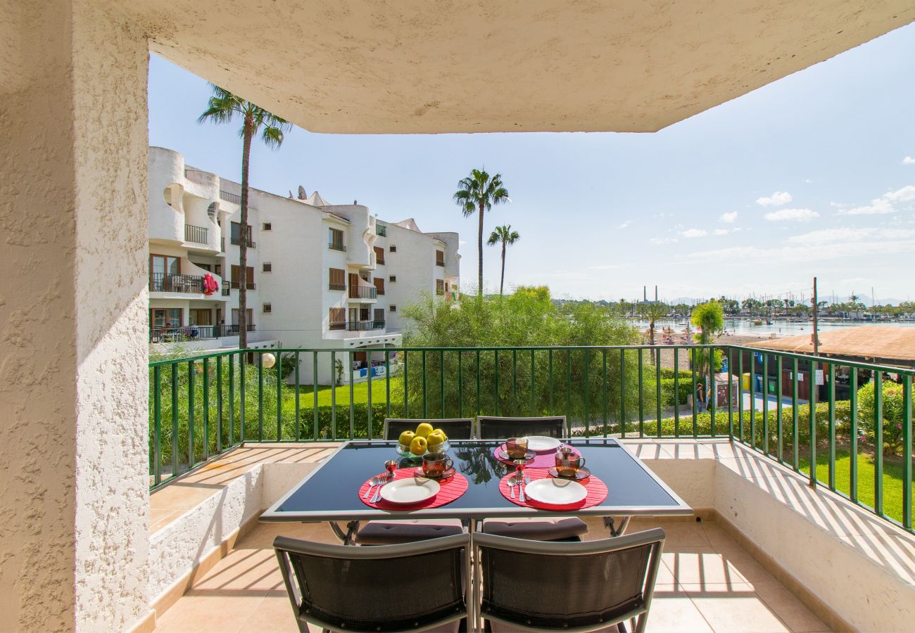 Ferienwohnung in Alcudia - CARABELA BEACH für 4 mit Pool nur 10 m vom Strand