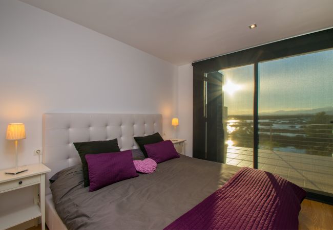 Villa in Playa de Muro - Lake Village (080) Villa in Playa de Muro - Lake Village (080)