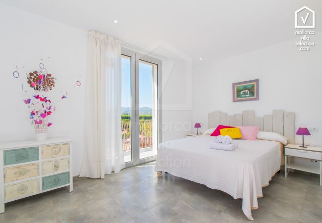 Finca in Llubi - C285 Albamar by Mallorca Villa Selection Finca in Llubi - C285 Albamar by Mallorca Villa Selection