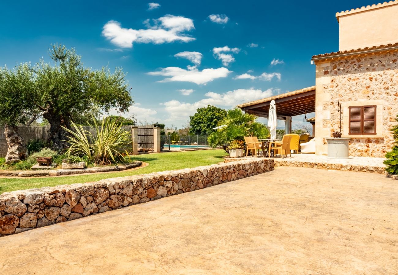 Finca in Can Picafort - Carritx Finca für 6 Personen in Can Picafort mit Pool, Garten und WiFi