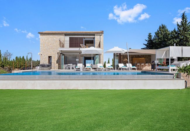 Villa in Costitx - VILLA SON SET mit Schwimmbad und Fitnessraum 