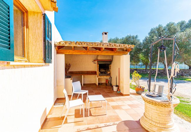Villa in Alcudia - GALLINA Finca mit Pool für 8 Personen in Alcudia