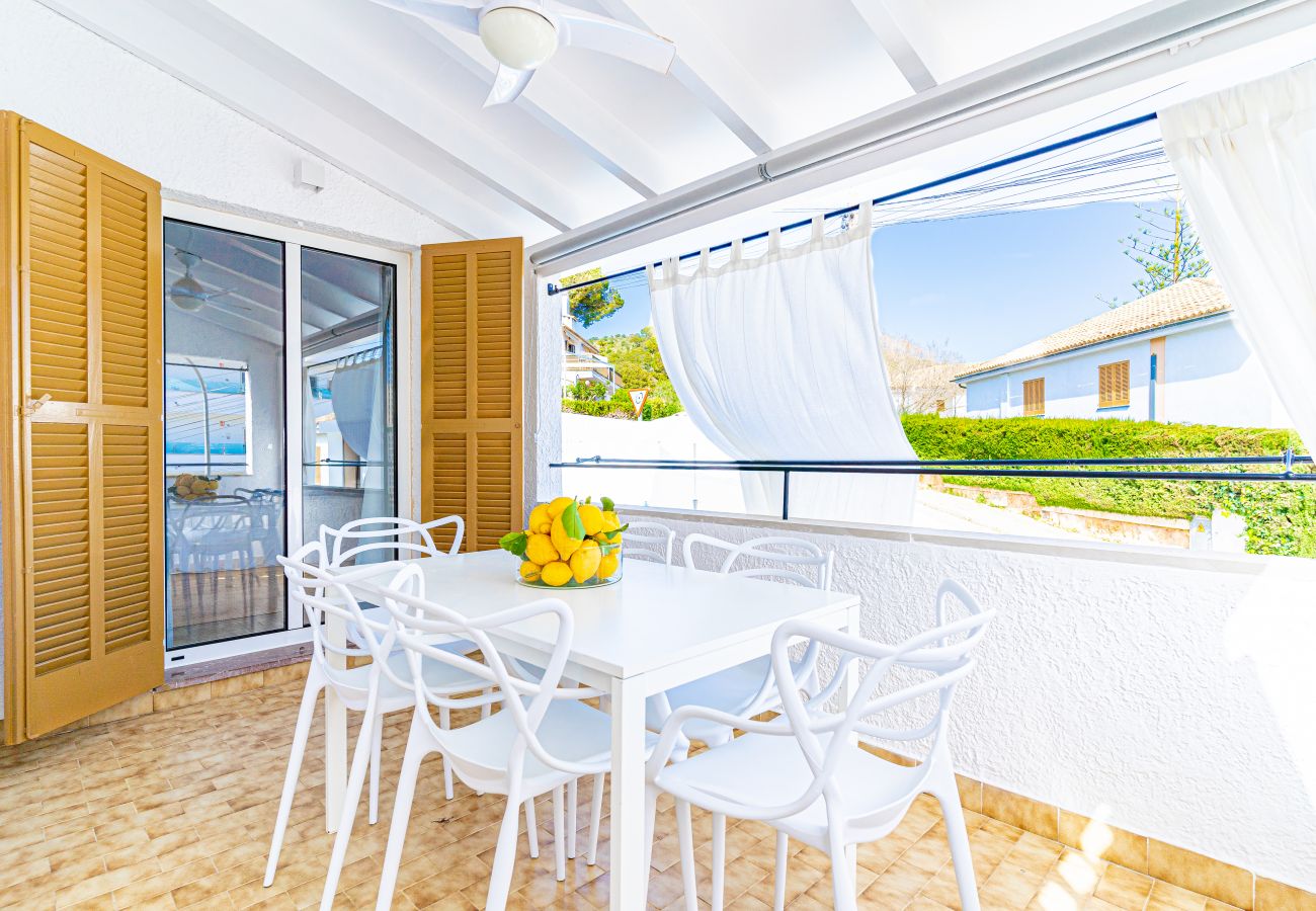 Stadthaus in Alcudia - Villa Napols Playa & Golf mit Schwimmbad und 180 m vom Meer entfernt
