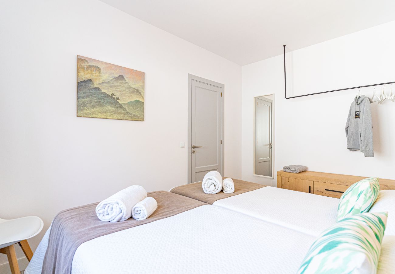 Stadthaus in Alcudia - Villa Napols Playa & Golf mit Schwimmbad und 180 m vom Meer entfernt