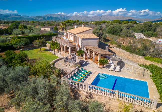 Villa in Alcúdia - S'hort Finca für 8 Personen mit Pool in Gehweite von Alcudia