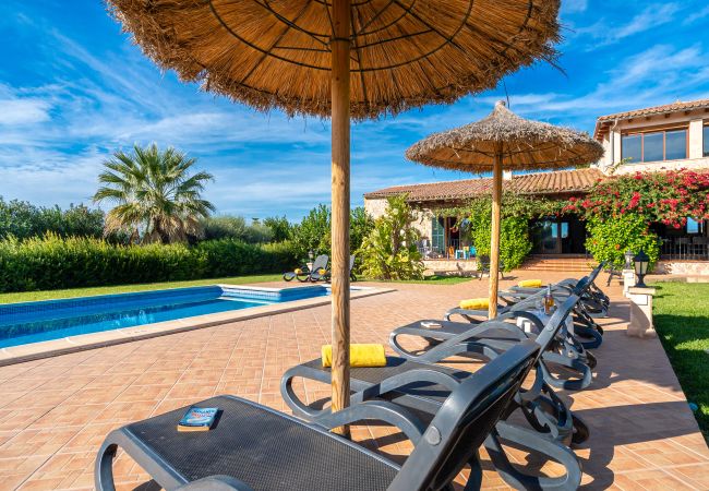 Finca Can Torretes in Alcudia mit Pool