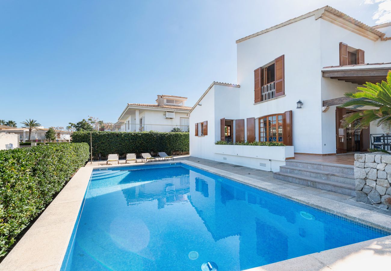 Villa in Alcudia - Es Mollet für 8 Personen mit Meerblick und Schwimmbad
