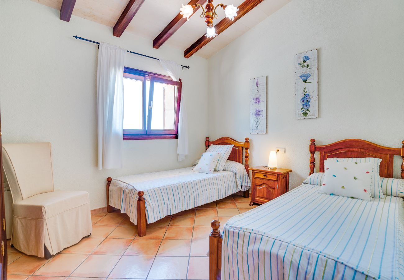 Finca in Petra - Nines mit Pool für 6 Personen in Petra
