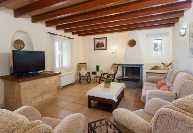 Country house in Binissalem - MELCHOR Finca for 8 with pool in Binissalem