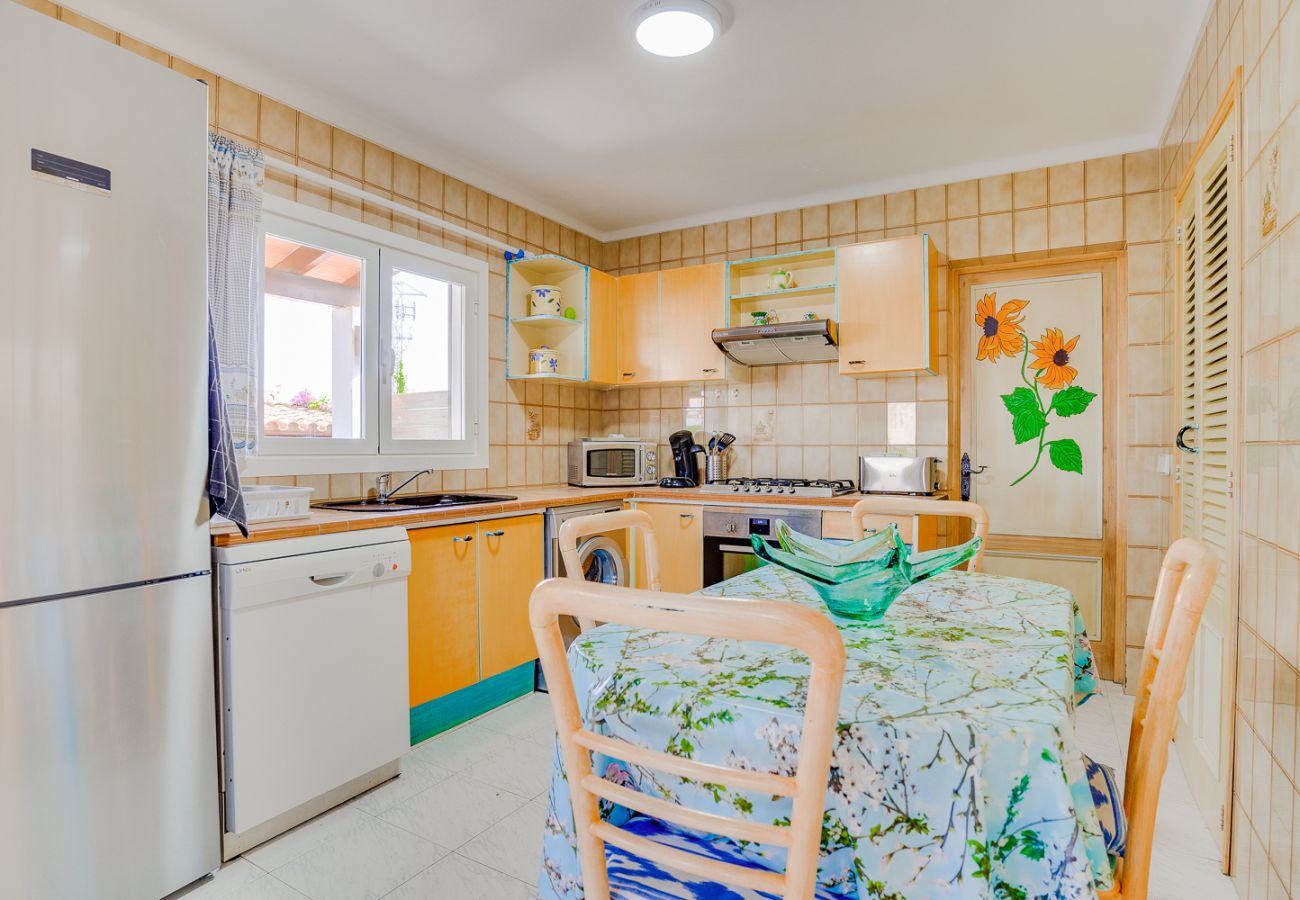 Villa in Alcudia - Villa Can Franck  for 6 people in Alcudia. AC and free WiFi