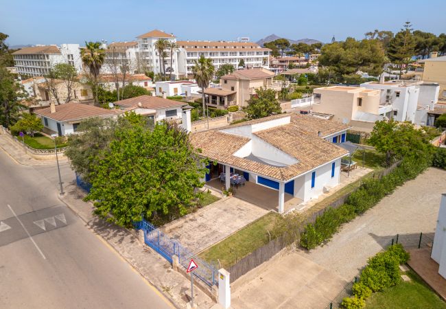 Villa/Dettached house in Playa de Muro - REUS for 8 persons at 260m from the beach in Playa de Muro