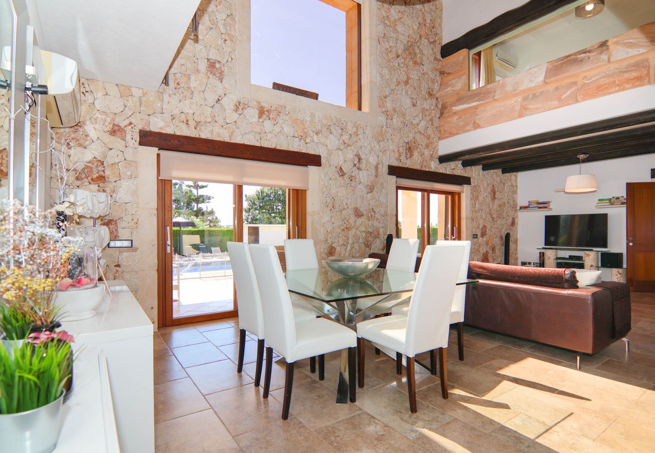 Country house in Sa Pobla - 140 Villa Son Ferragut VT/2073  by Mallorca Charm Country house in Sa Pobla - 140 Villa Son Ferragut VT/2073  by Mallorca Charm