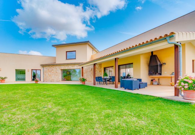 Country house in Santa Margalida - C087 Son Vador by Mallorca Villa Selection Country house in Santa Margalida - C087 Son Vador by Mallorca Villa Selection
