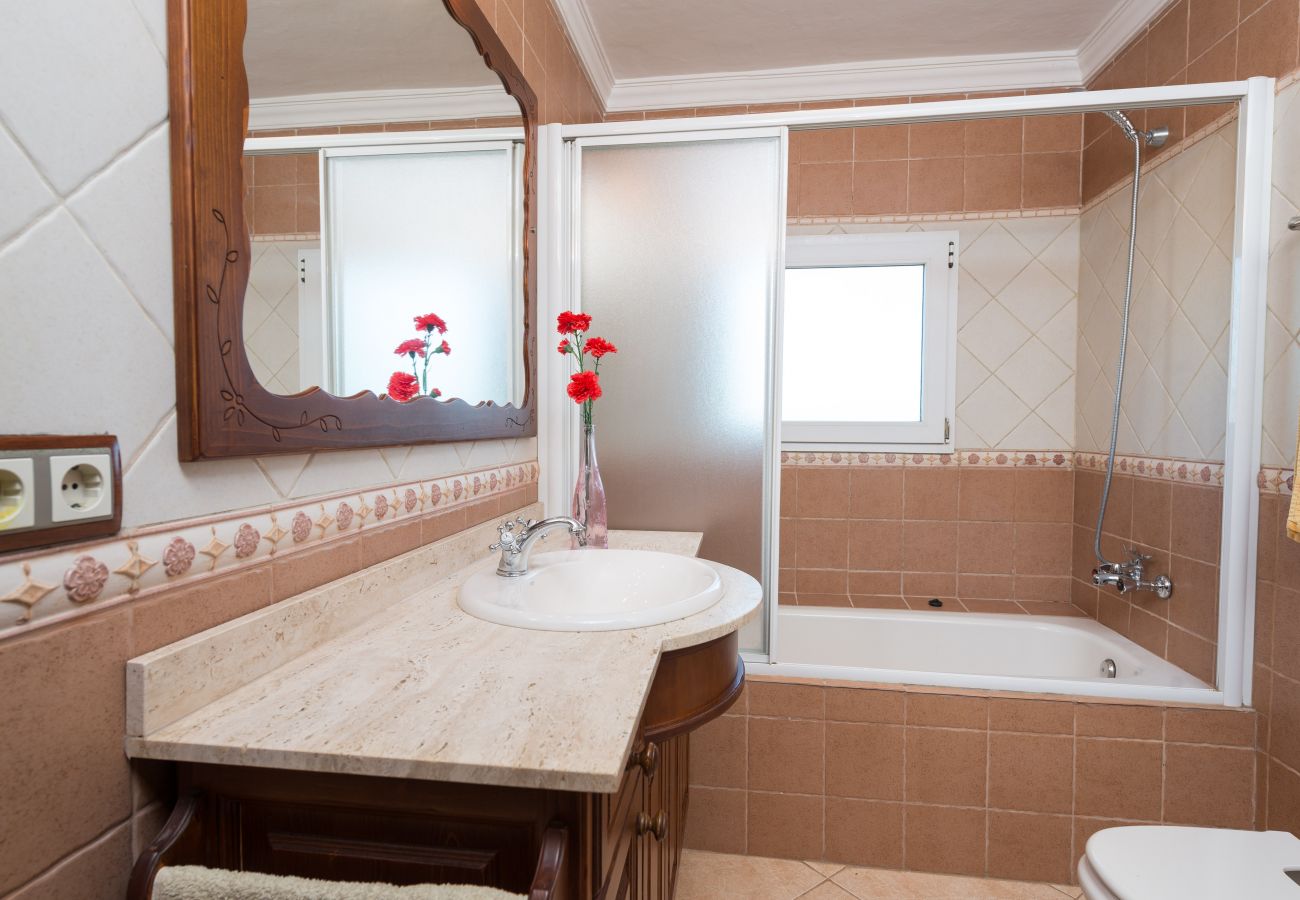 Country house in Capdepera - BONA VISTA Beautiful finca for 8 people in Capdepera. Free WIFI