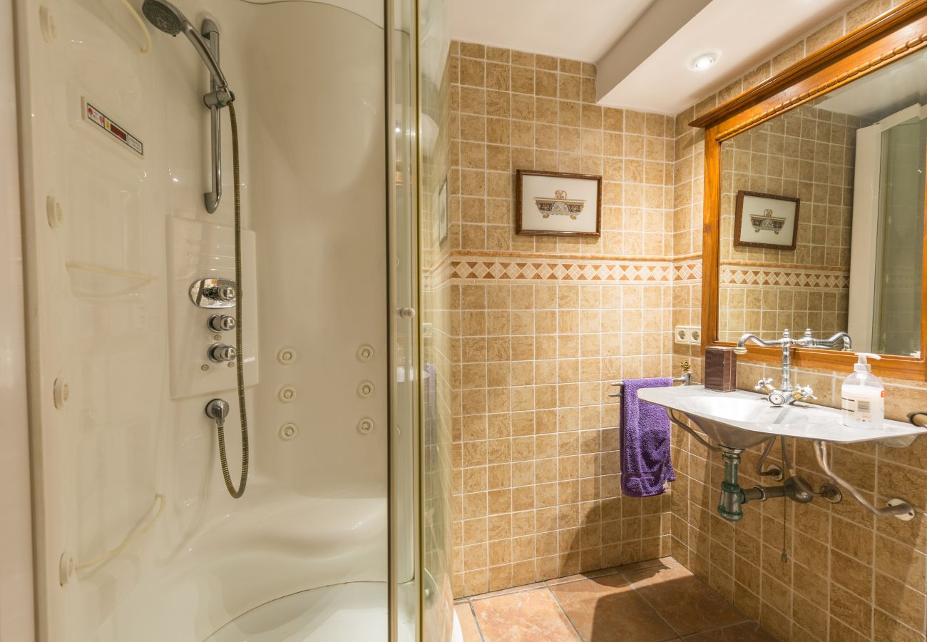 Villa in Alcudia - RAN DE MAR Villa First sea line for 8 persons WiFi and AC