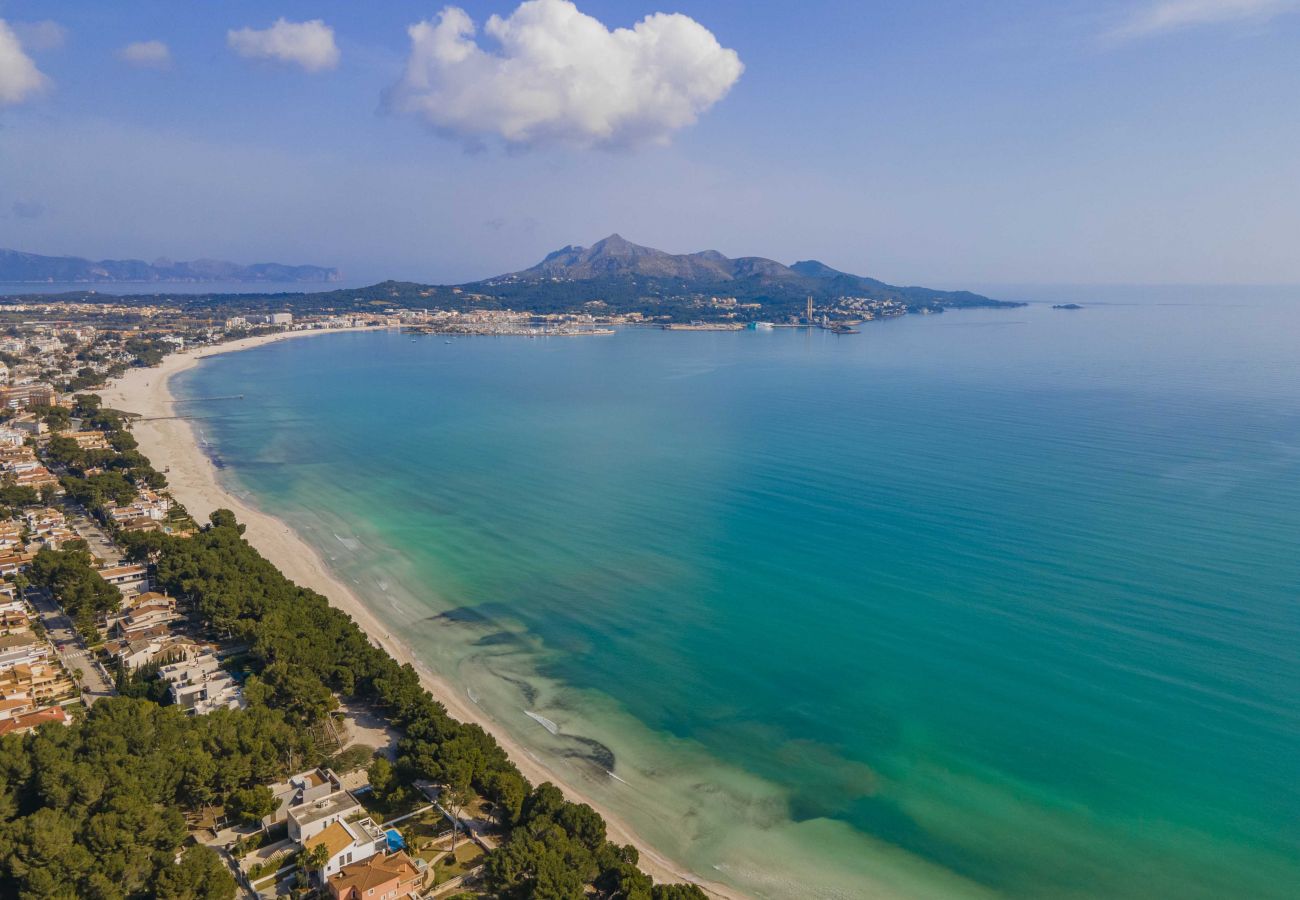 Villa in Alcudia - RAN DE MAR Villa First sea line for 8 persons WiFi and AC