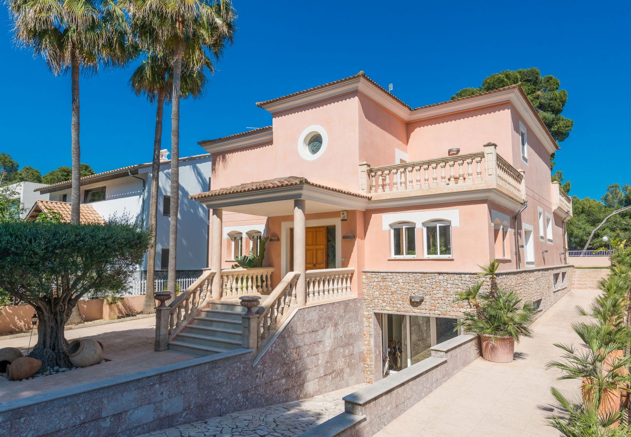 Villa in Alcudia - RAN DE MAR Villa First sea line for 8 persons WiFi and AC